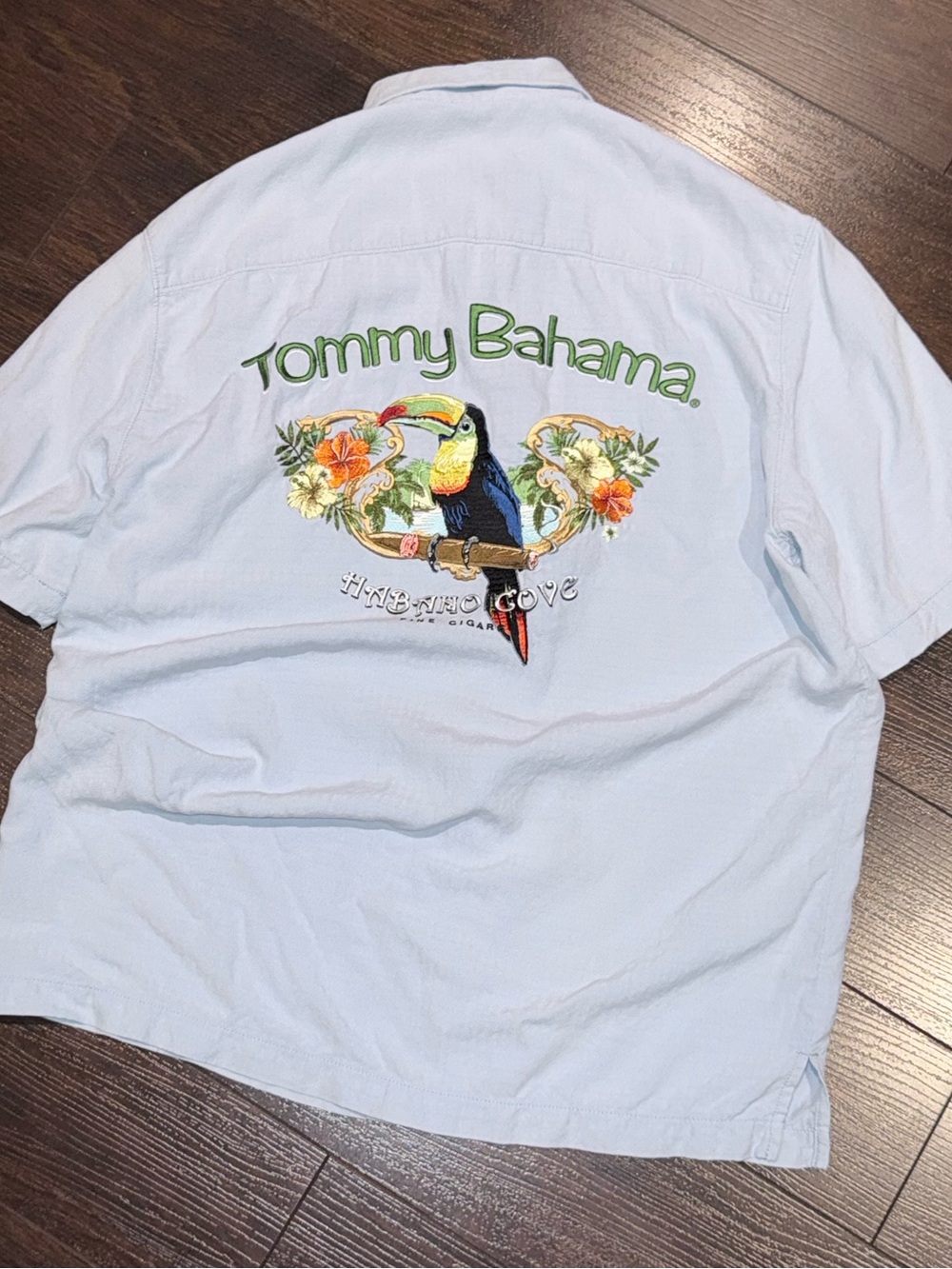 TOMMY BAHAMA Embroidered Graphic Short Sleeve 100% Silk Shirt Men’s Size M Blue